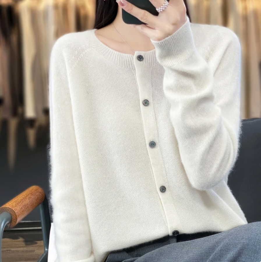 Apolline™ | Gilet en maille douce à boutons