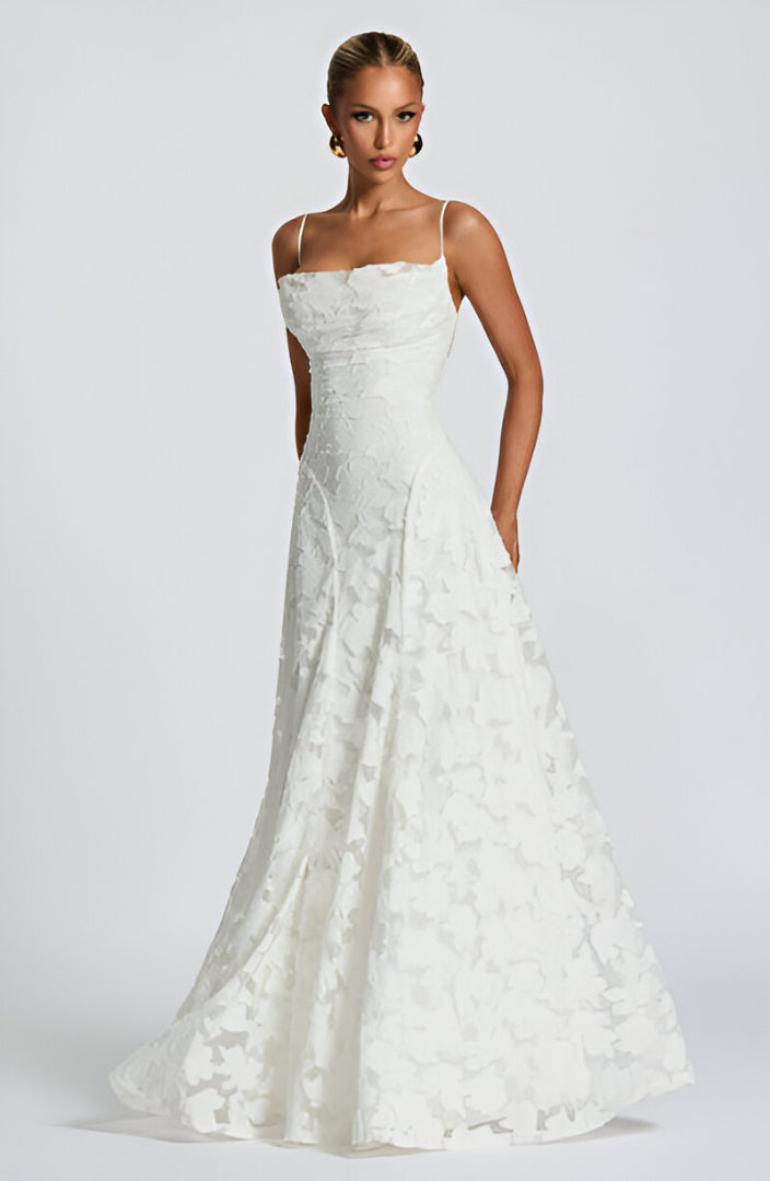 Isaline™ | Robe longue corset en dentelle