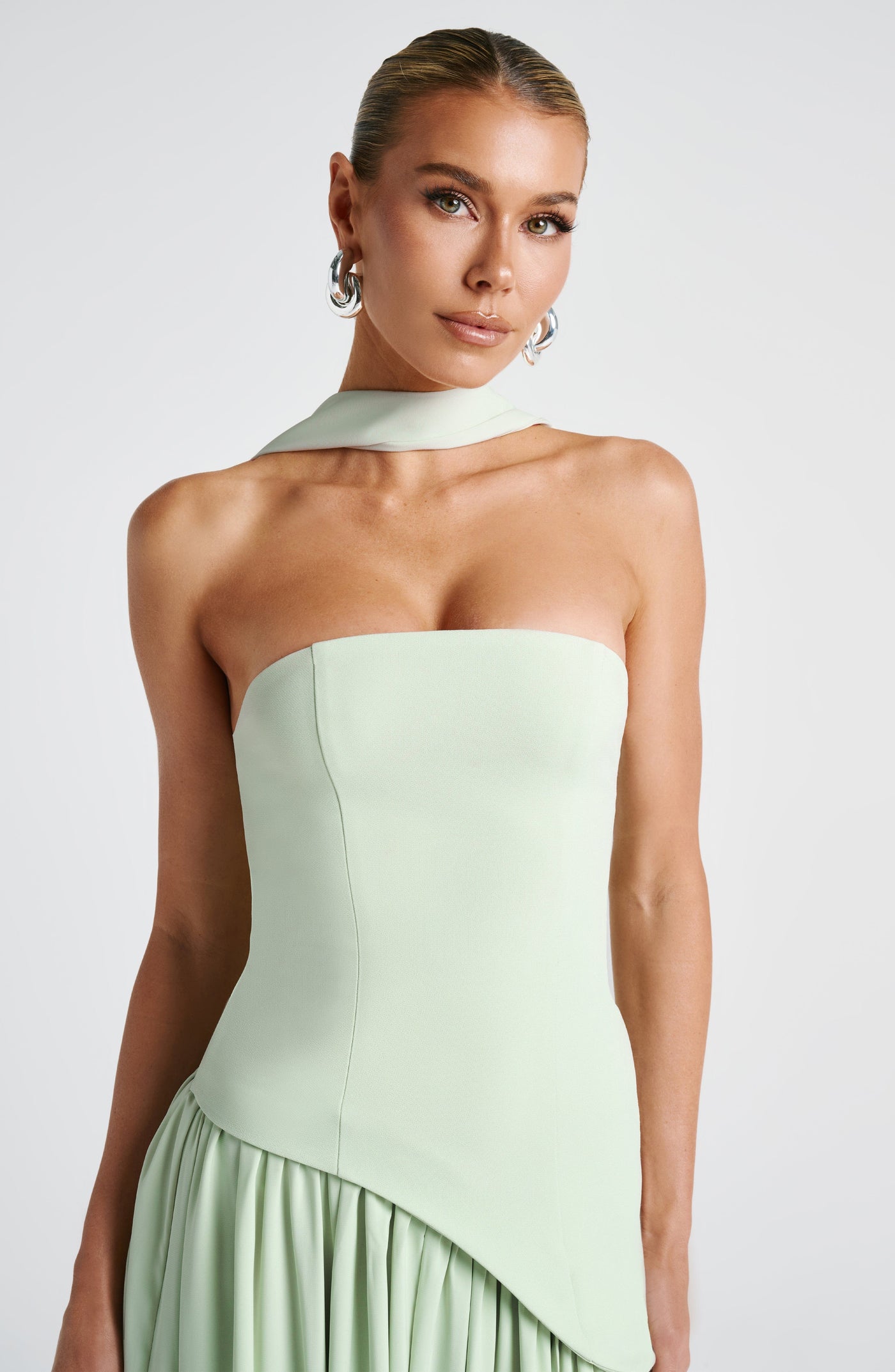 Brune™ | Robe de soirée fendue à bustier