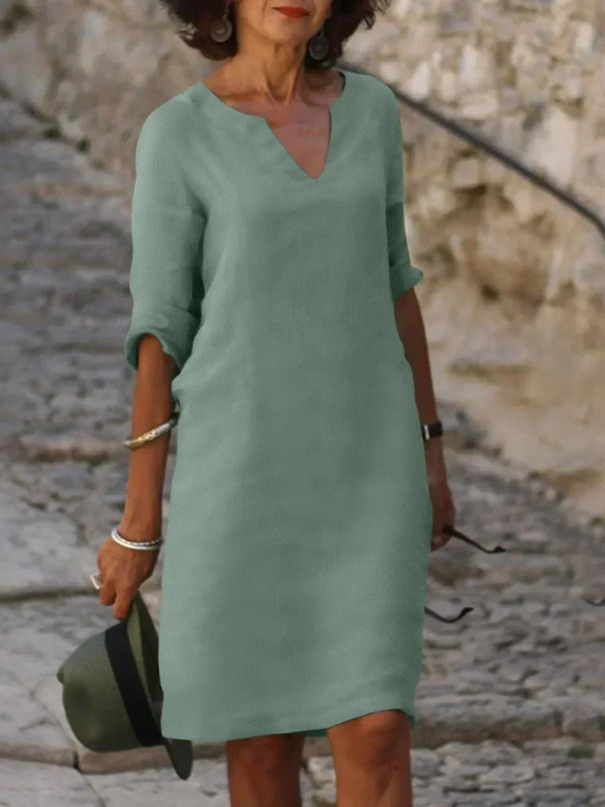 Beth | Robe décontractée à encolure en V